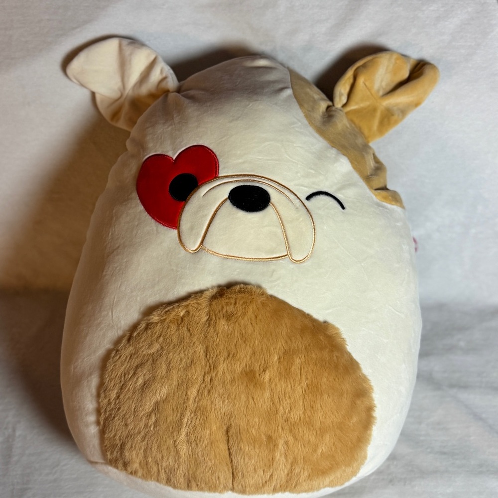 Squishmallows Brock the Bulldog 16" Tan & Ivory Heart Eye Plush NWT Jazwares